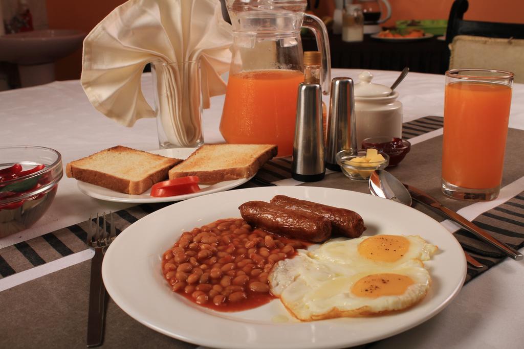 Magnolia Pine Bed & Breakfast Nairobi Esterno foto