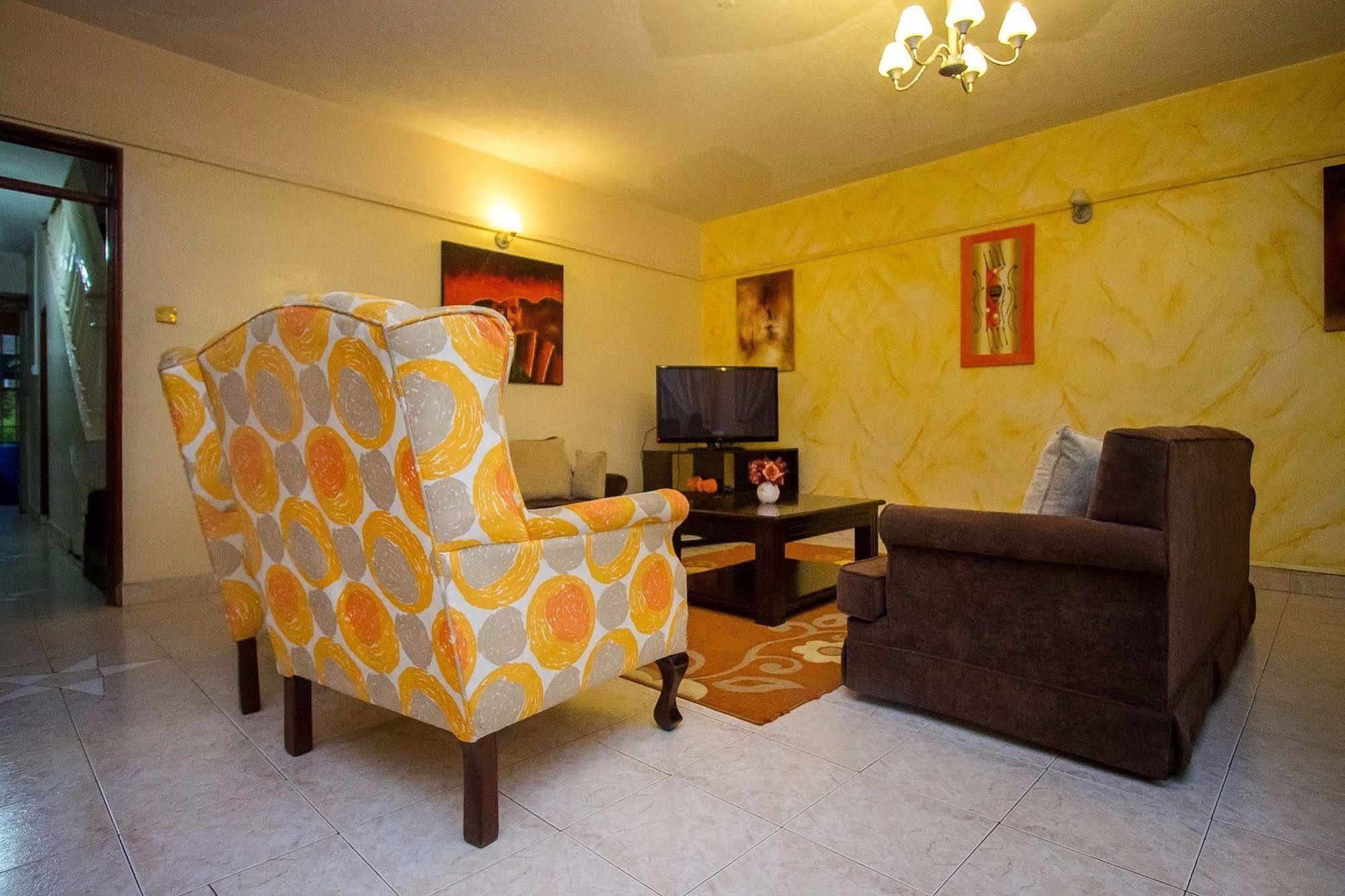 Magnolia Pine Bed & Breakfast Nairobi Esterno foto