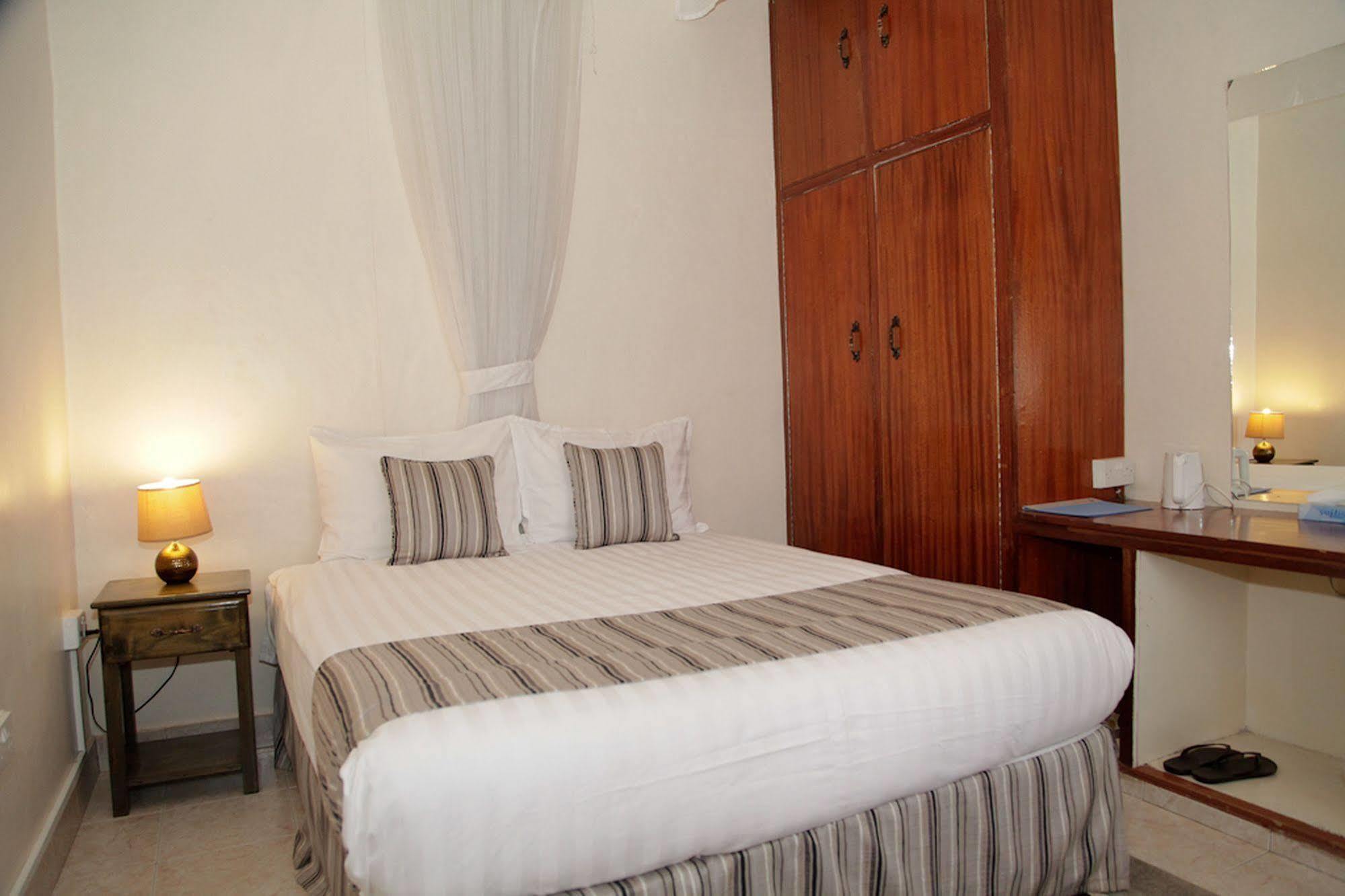 Magnolia Pine Bed & Breakfast Nairobi Esterno foto
