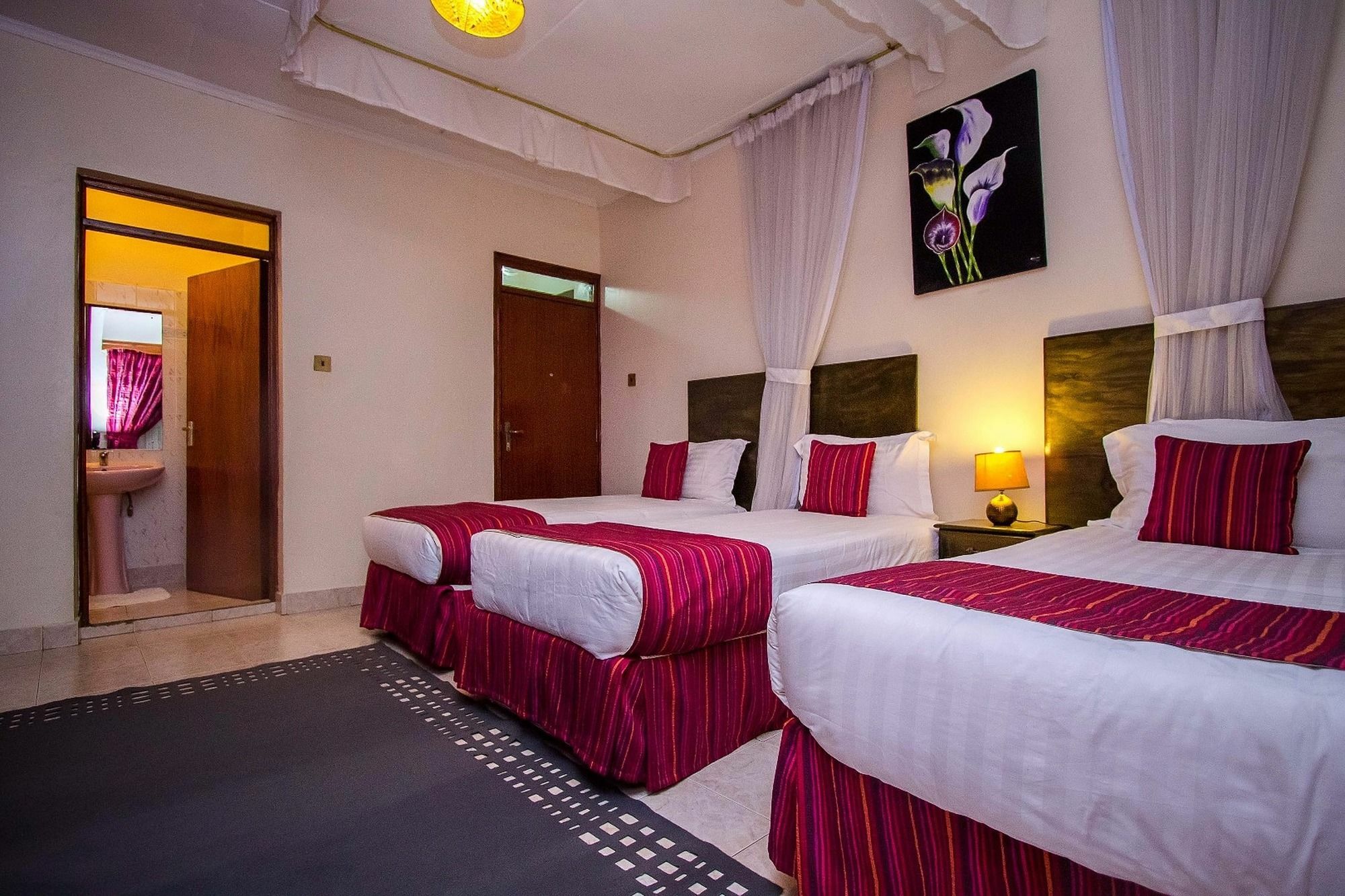 Magnolia Pine Bed & Breakfast Nairobi Esterno foto
