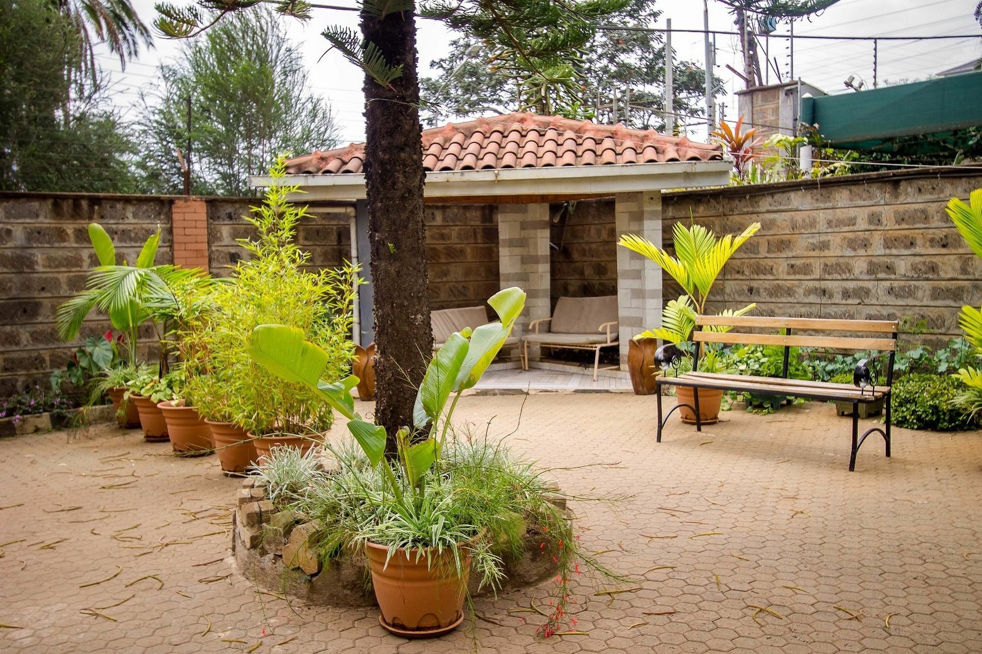 Magnolia Pine Bed & Breakfast Nairobi Esterno foto